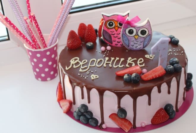 Bir çocuk pastası nasıl güzelce dekore edilir: Çocuklar için unlu mamullerin dekorasyonunun özellikleri (fotoğraflarla)