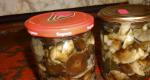 How to pickle honey mushrooms for the winter in banks